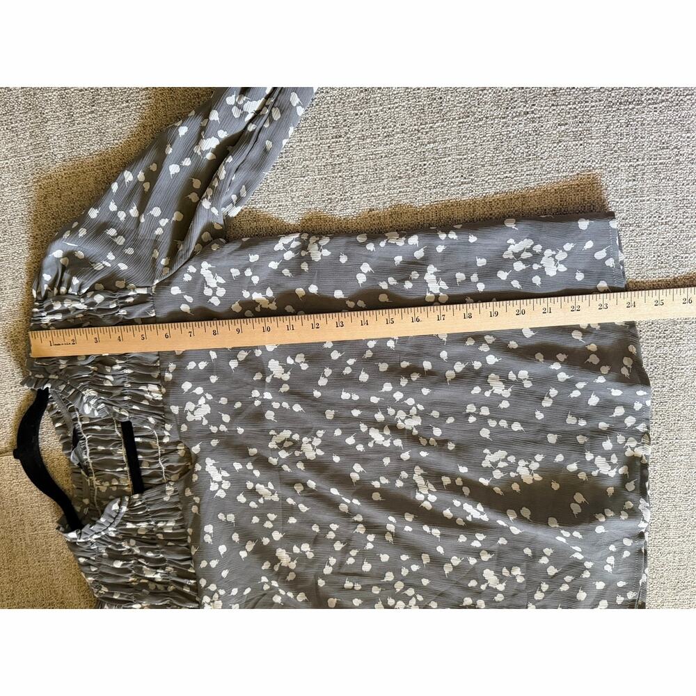 Dokotoo Floral Blouse Womens S Gray White Ruffle Neck Long Sleeve Boho Top Small - Picture 8 of 12